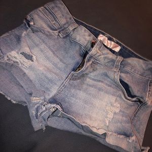 No Boundaries Short shorts